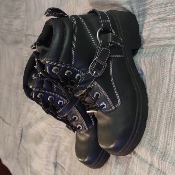 Milwaukee Ladies Paragon Side Zip Blk Lace Up Motorcycle Boots Size 7 1/2 - Picture 2 of 6